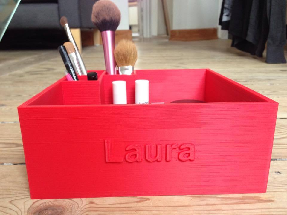 Caja de maquillaje personalizada con nombre