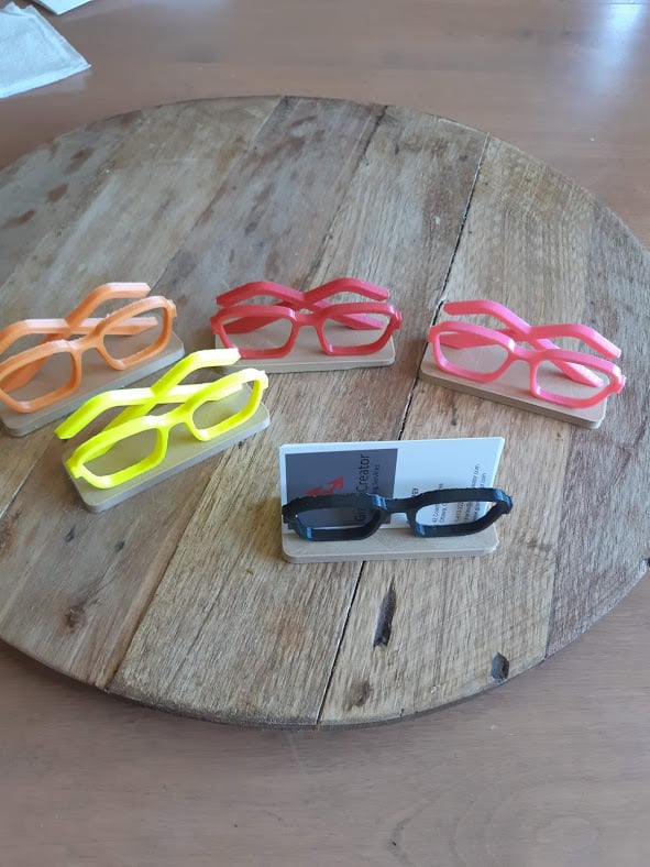 Tarjetero simple para tarjetas de visita - En forma de gafas