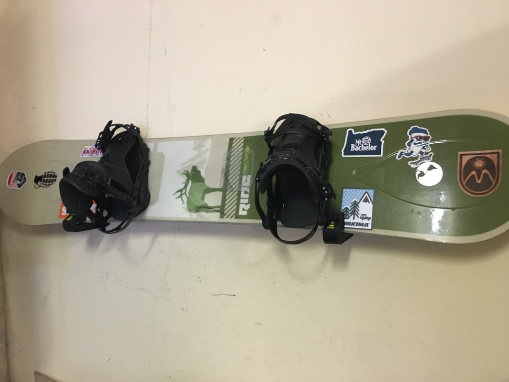 Montaje en pared para Snowboard