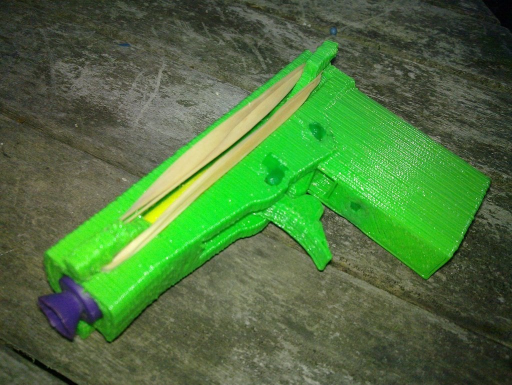 Pistola de dardos de espuma para tipos de espuma NERF(TM)