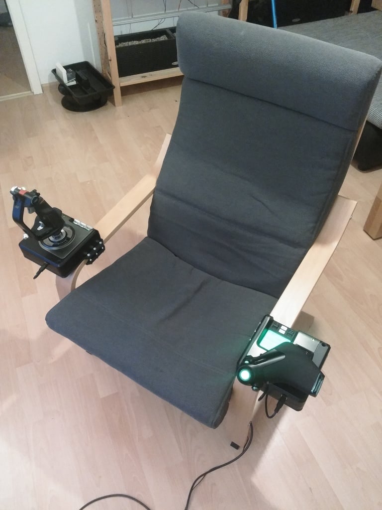 Soporte Saitek X52 Pro Hotas para silla Ikea Poäng