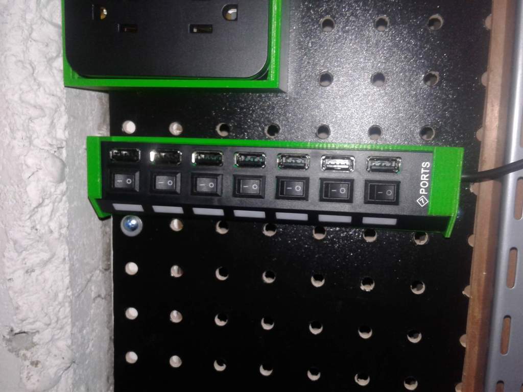 Montaje de concentrador USB de 7 puertos