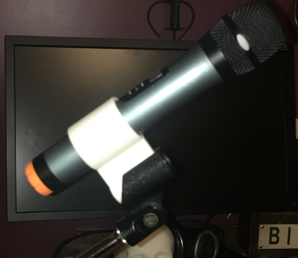 Adaptador para soporte de micrófono para micrófonos inalámbricos más grandes