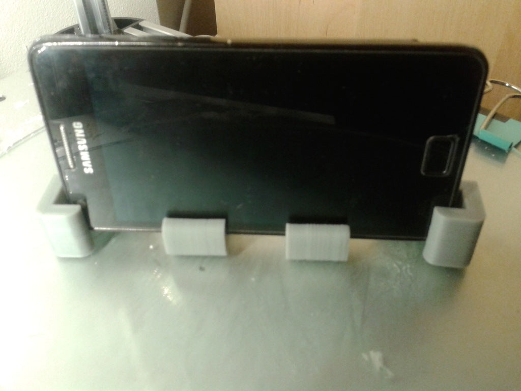 Soporte de pared para tablet/teléfono con Clips - Menos de 1,1 cm de espesor