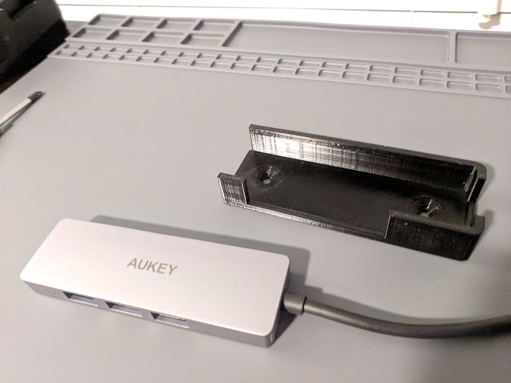 Aukey CB-H36 Montaje de concentrador USB para escritorio