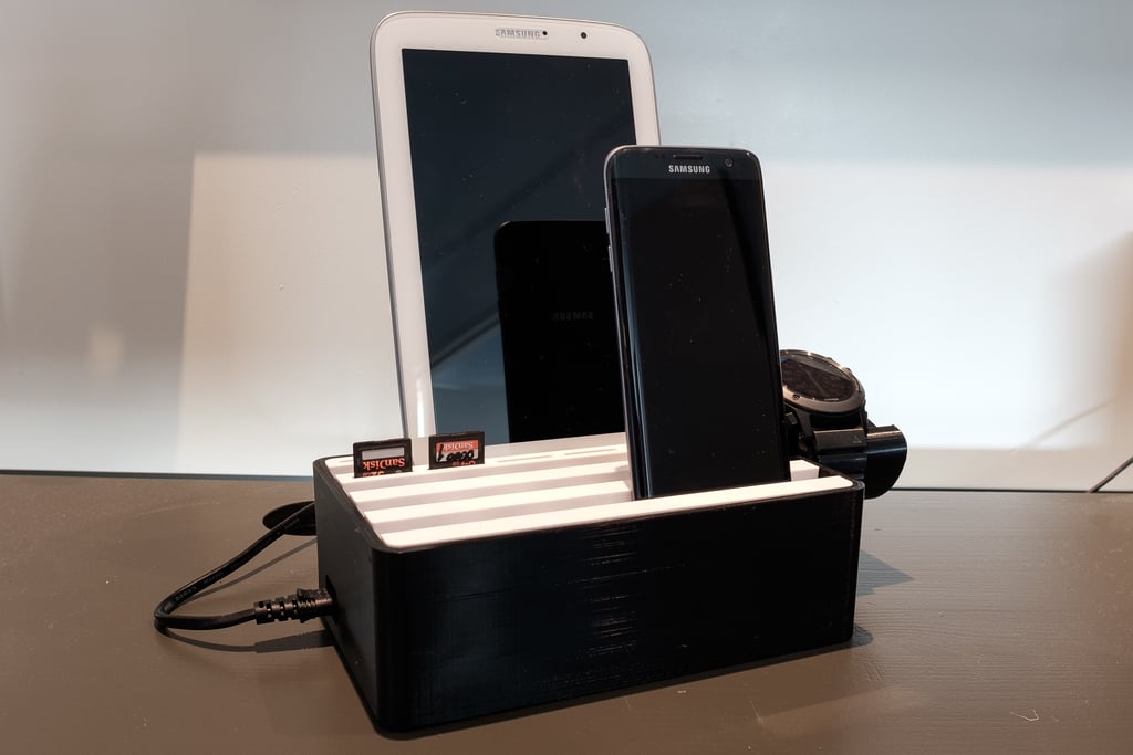 Tablet, Teléfono, Smartwatch, Soporte para tarjeta SD y Cargador USB