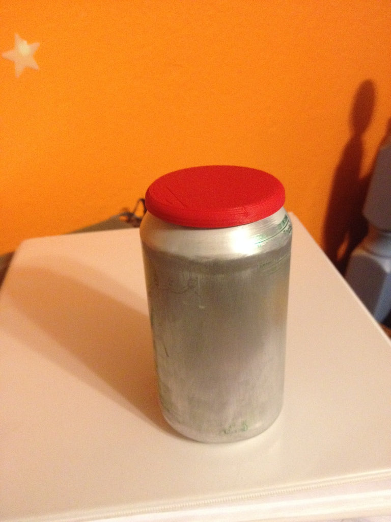 Tapa de lata de bebidas para almacenamiento y protección contra derrames.
