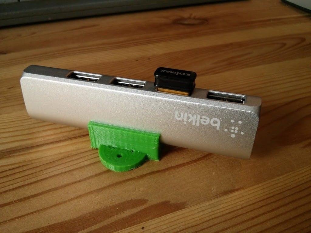 Soporte de montaje para concentrador USB de Belkin