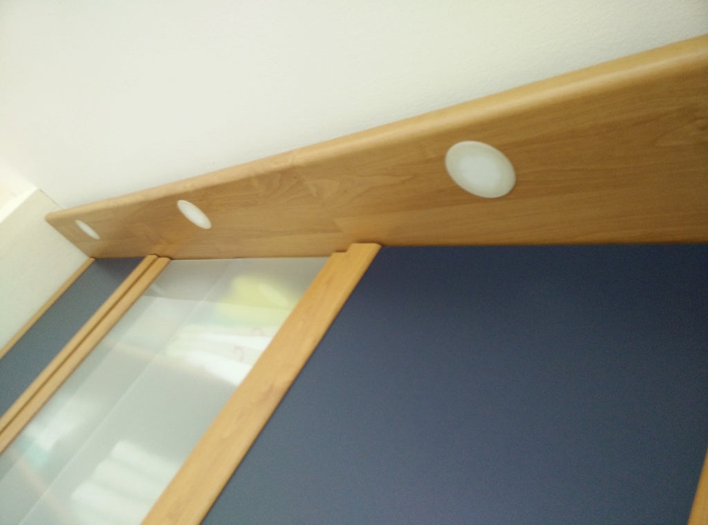 Adaptador de foco LED a halógeno IKEA Dioder para orificios de armario