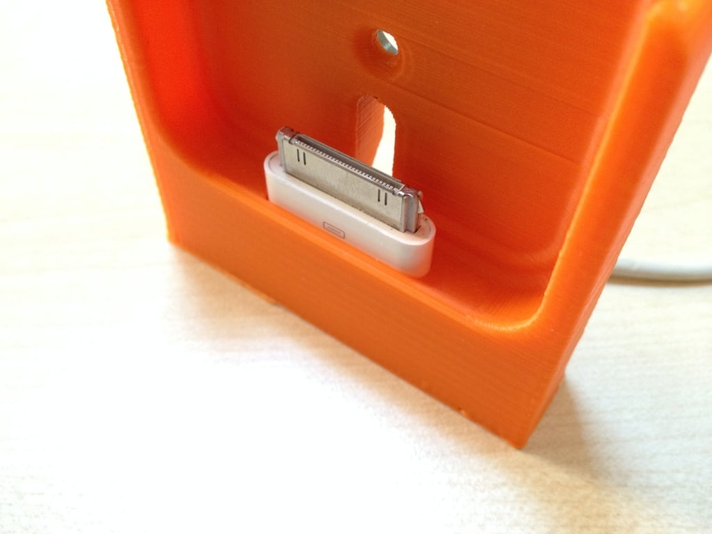 Soporte giratorio para cargador de coche para iPhone 4 4S con imanes