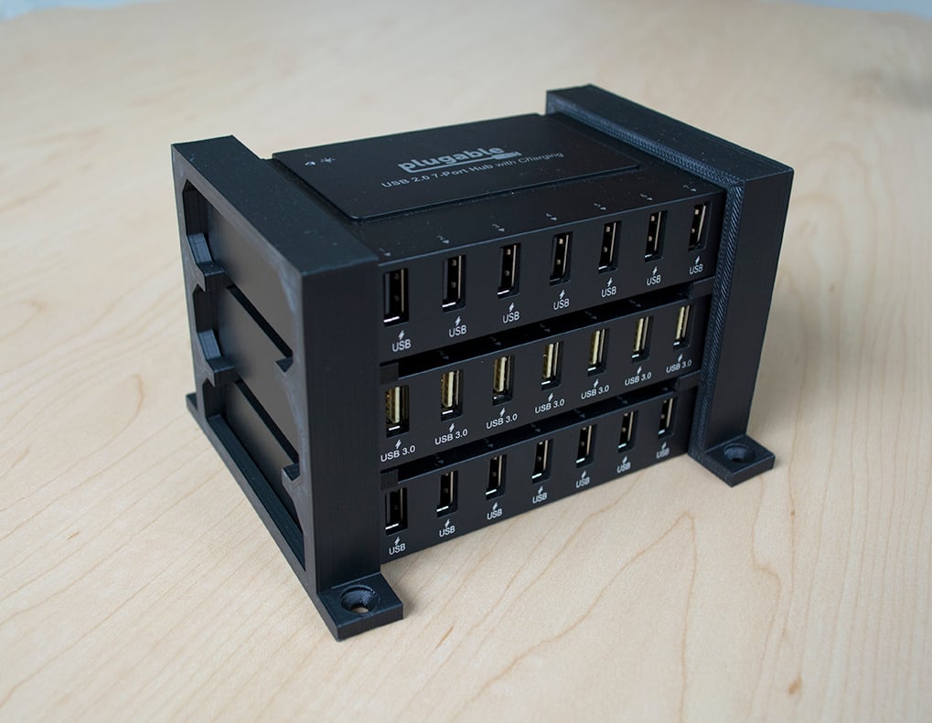 Soporte para concentrador USB enchufable de 7 puertos