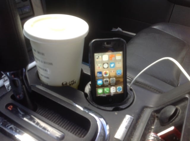 Soporte para teléfono con soporte para vasos para Ford Explorer 2008 y iPhone 4s
