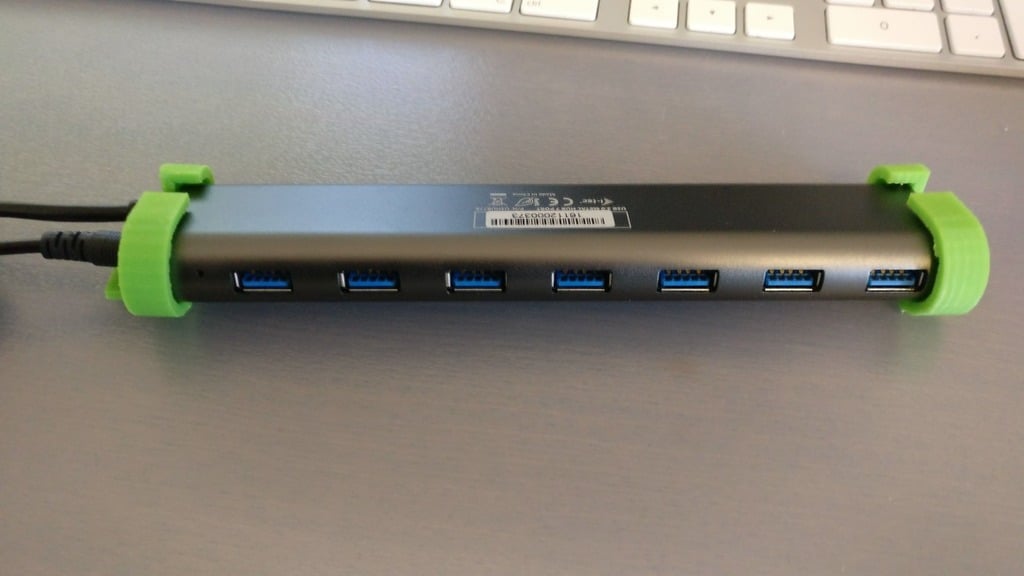 Soporte de montaje del concentrador de carga de metal USB 3.0 i-tec