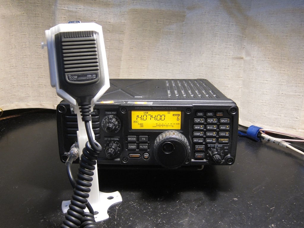 Soporte de micrófono para micrófonos de mano para ICOM IC-7200