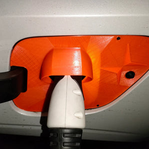 Funda de nieve para Polestar 2 - Protege el puerto de carga.