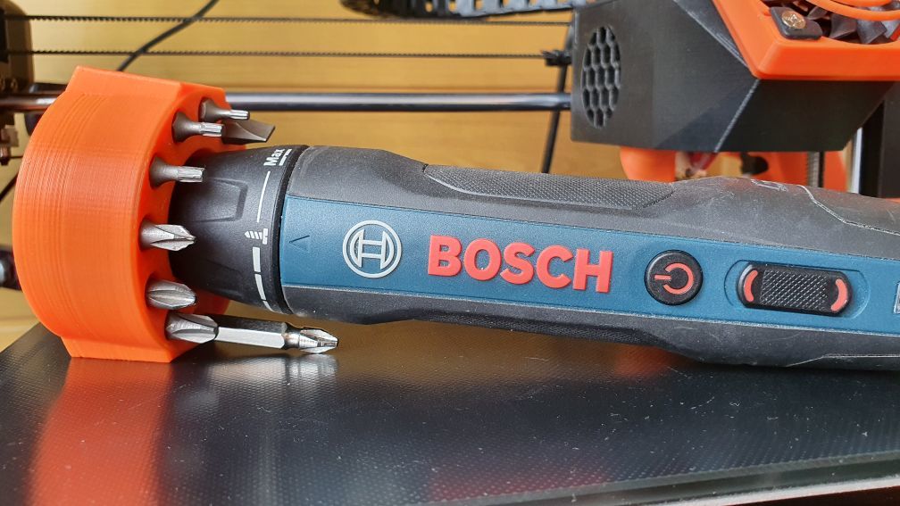 Base de destornillador eléctrico Bosch GO 2 con almacenamiento de puntas