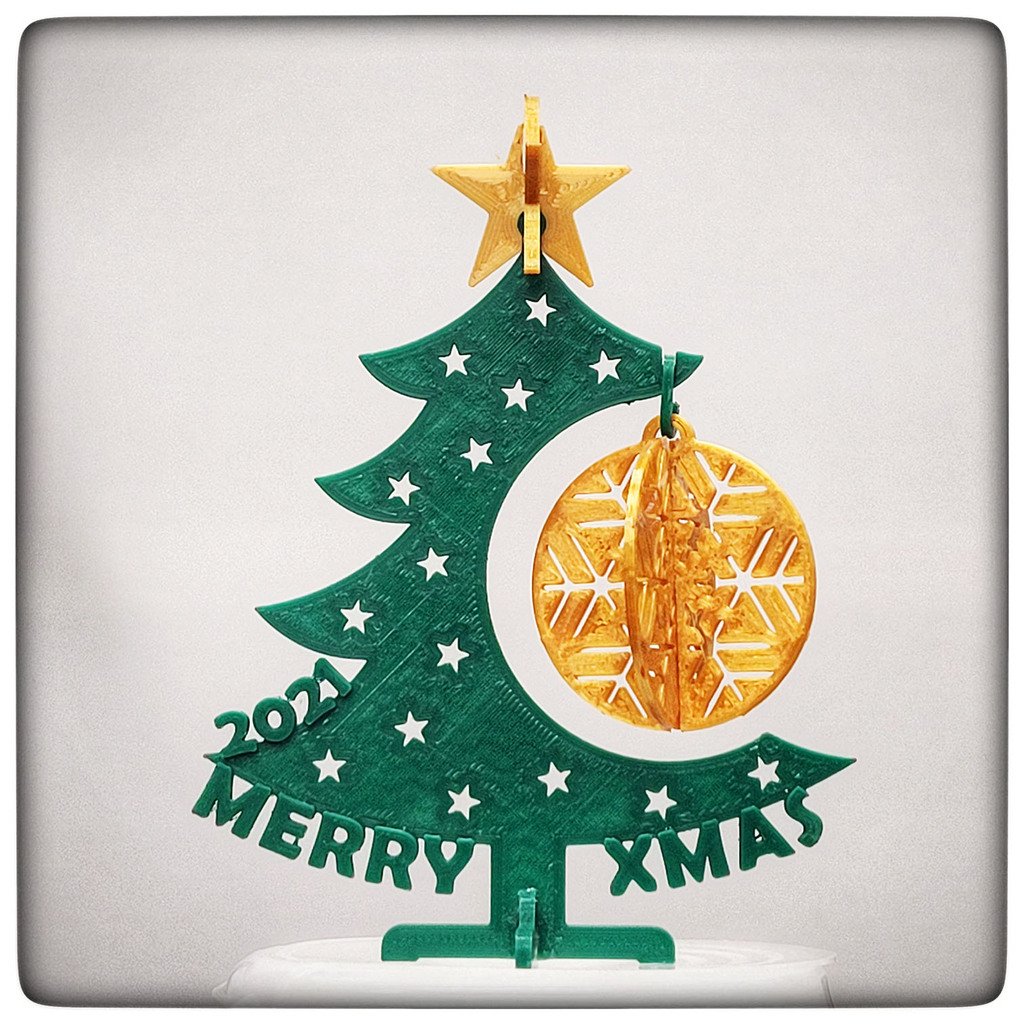 Tarjeta de regalo con adorno de árbol de Navidad