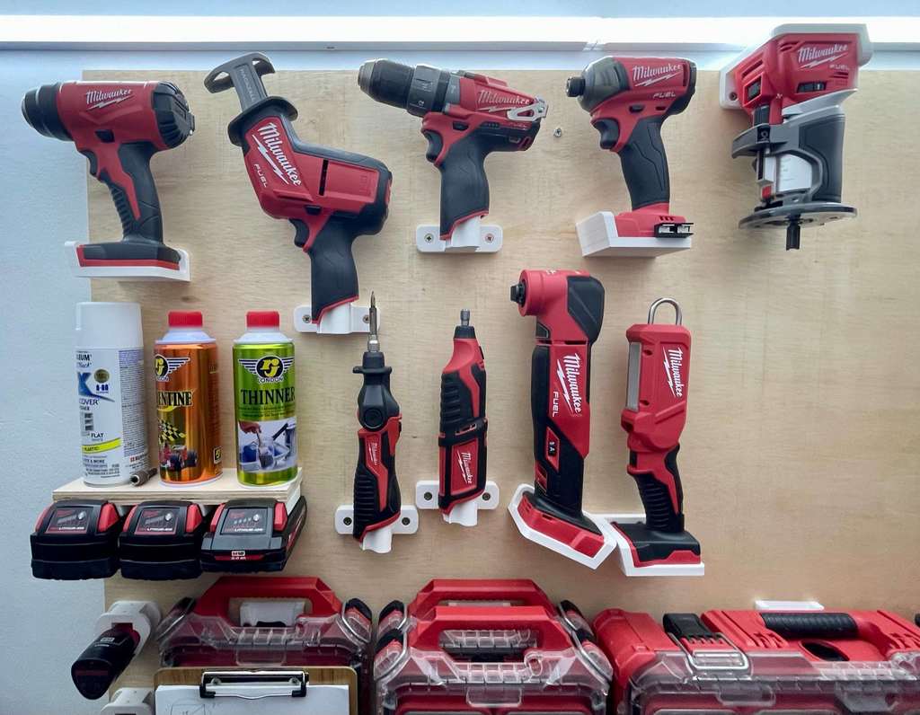 Soporte de pared para herramienta Milwaukee M12