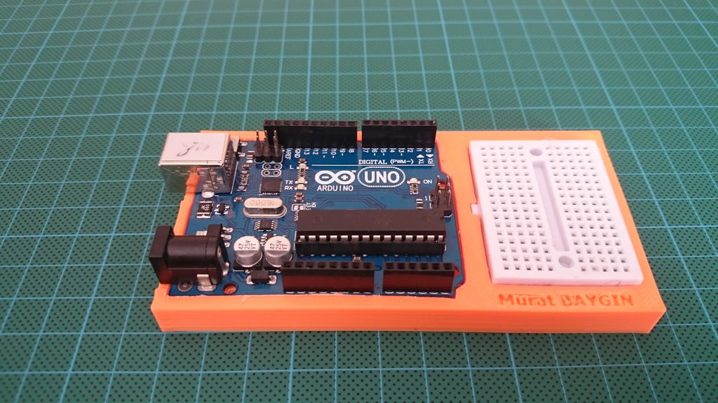 Soporte Arduino Uno y Mini Breadboard