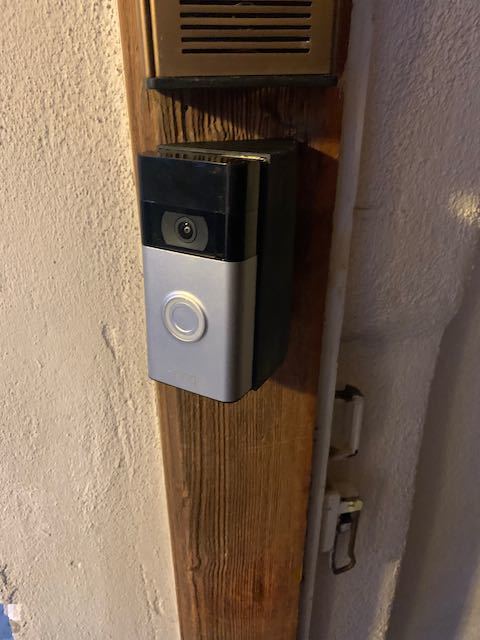 Soporte de montaje Ring Doorbell de 2.ª generación con ángulo de 45° y ajuste hacia arriba de 5°