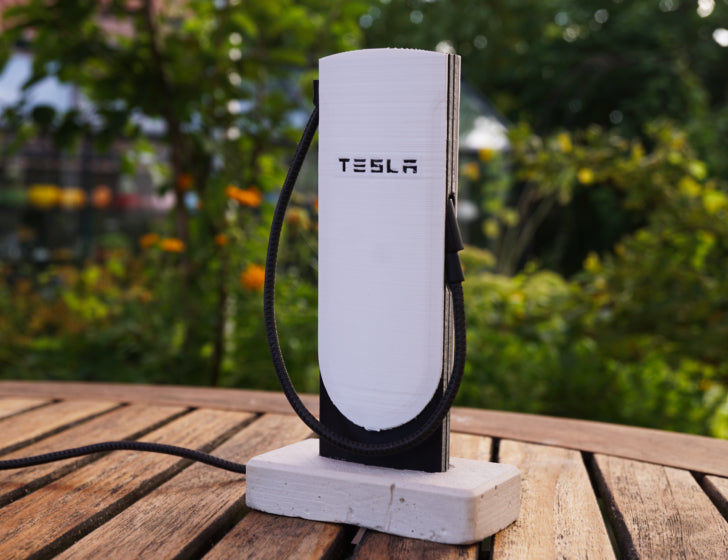 Modelo de cargador de teléfono Tesla V4 Supercharger