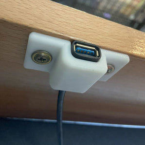 Soporte de puerto USB debajo del escritorio para accesorios de oficina