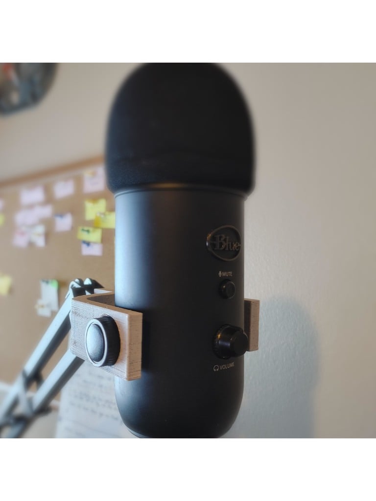 Soporte para micrófono Blue Yeti en escritorio